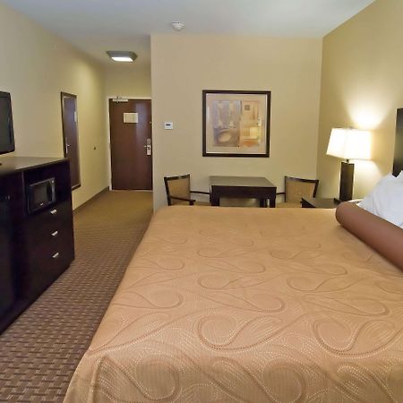 Best Western Bastrop Pines Inn Номер фото