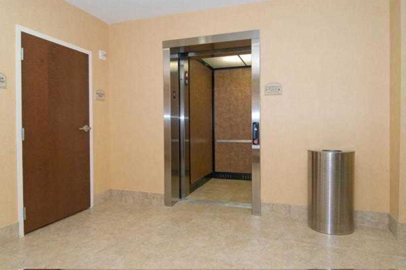 Best Western Bastrop Pines Inn Екстер'єр фото