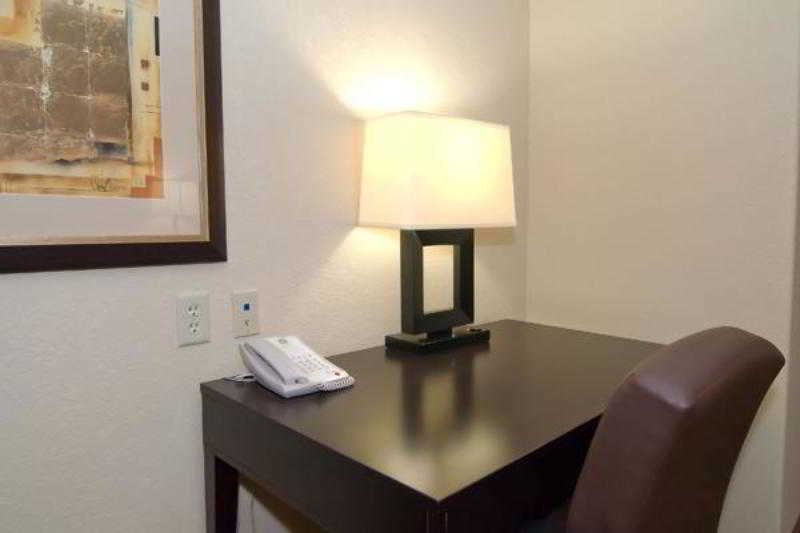 Best Western Bastrop Pines Inn Екстер'єр фото