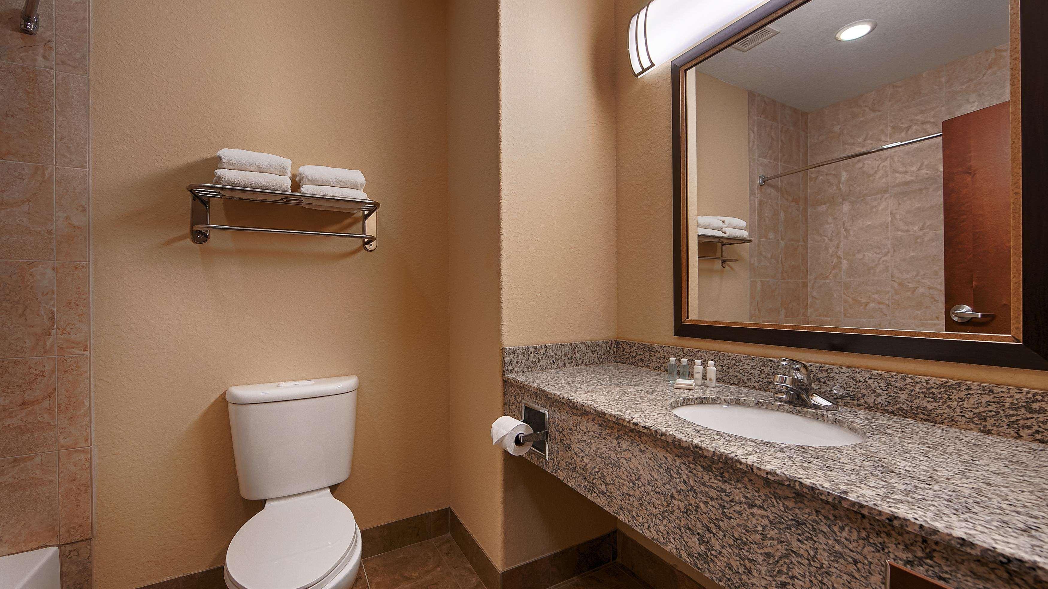 Best Western Bastrop Pines Inn Екстер'єр фото
