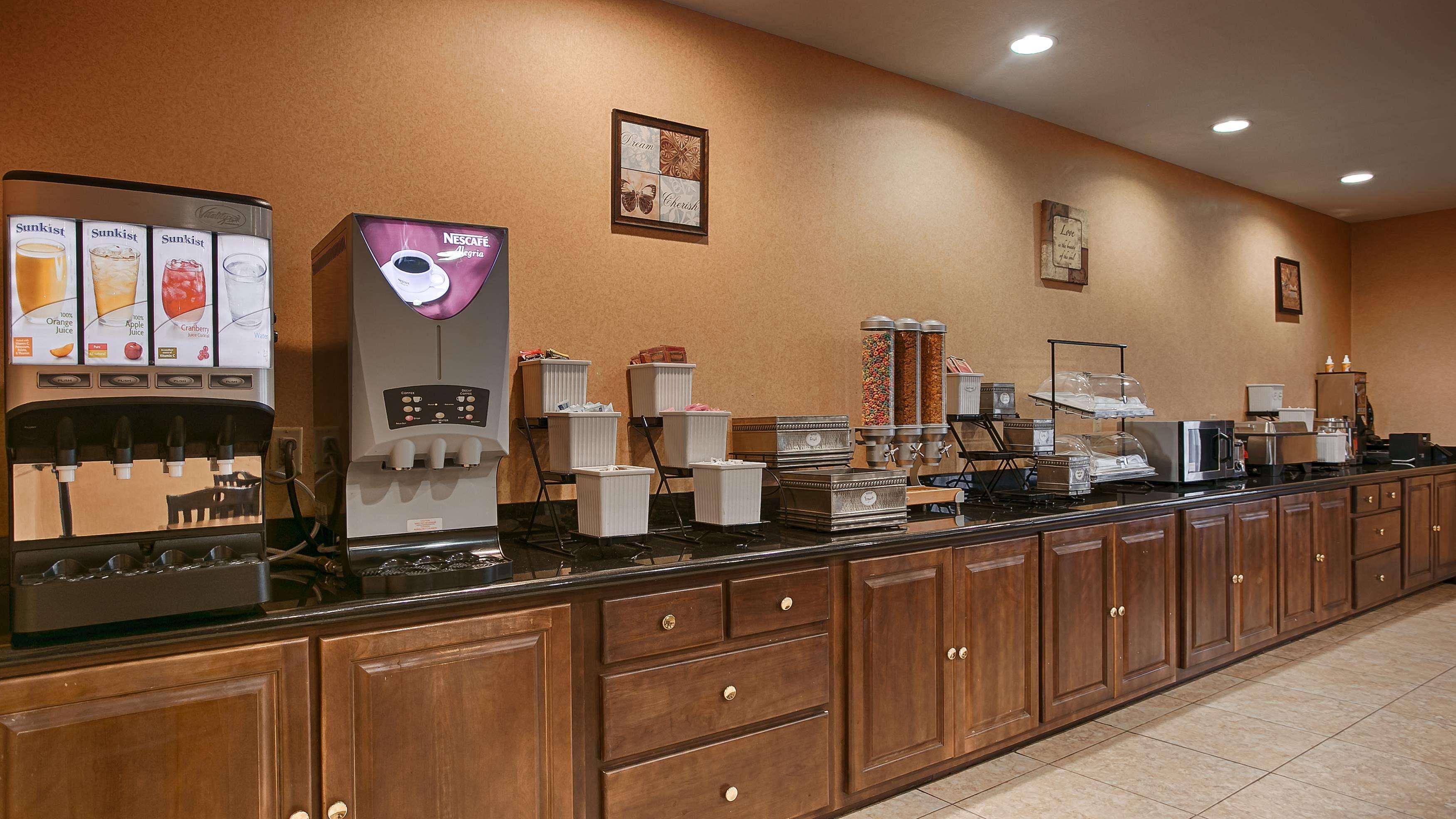 Best Western Bastrop Pines Inn Екстер'єр фото