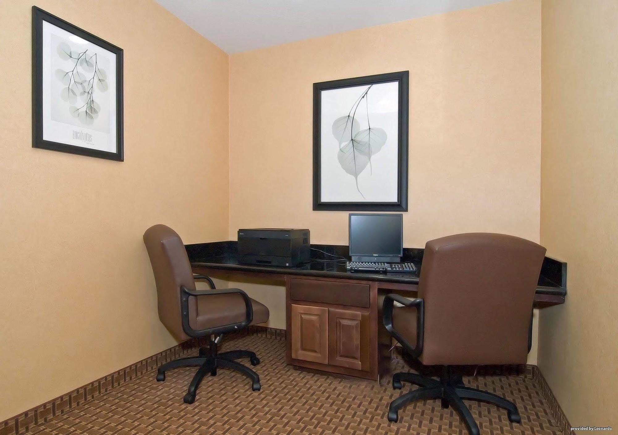 Best Western Bastrop Pines Inn Екстер'єр фото